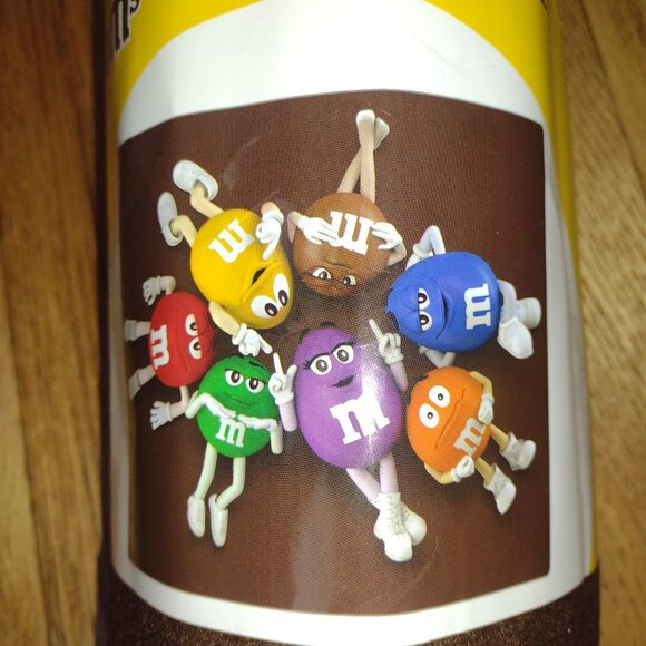 New with Tags M & Ms Fleece Blanket - Picture 2 of 8